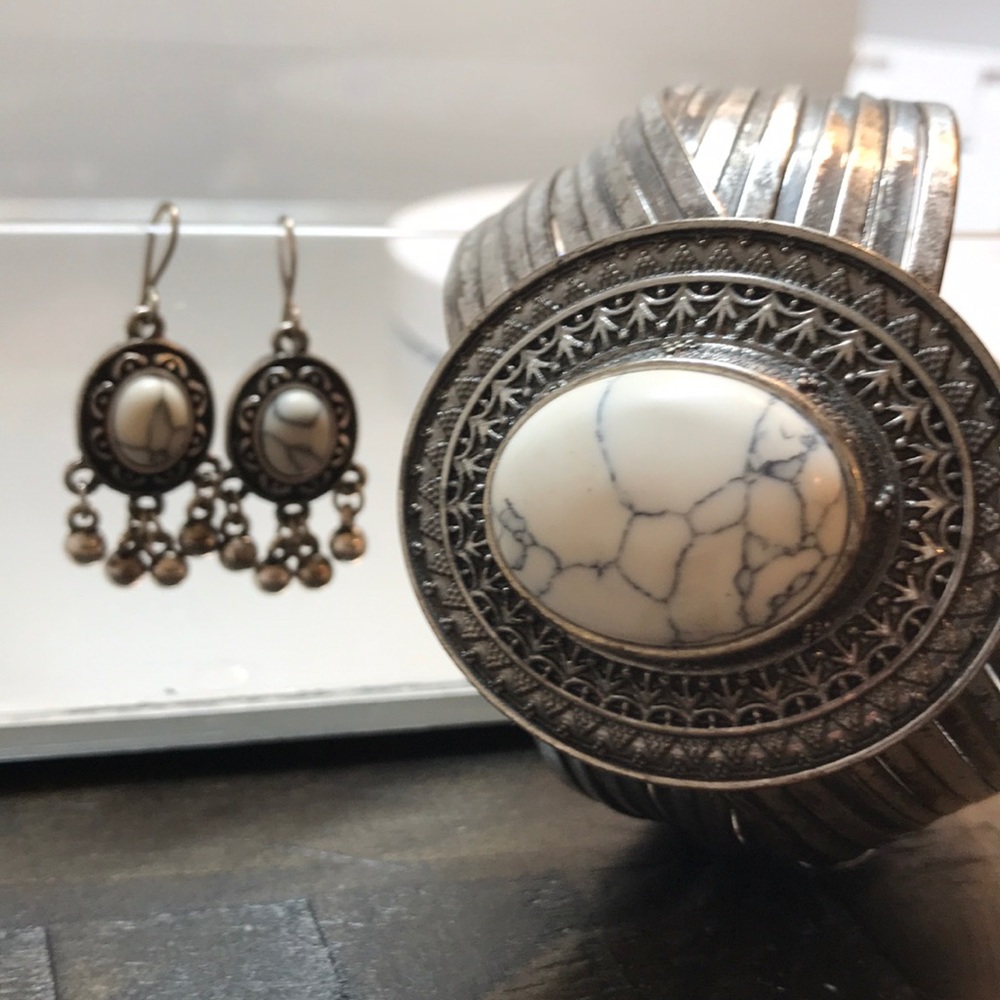 Set Earrings and Bracelet.